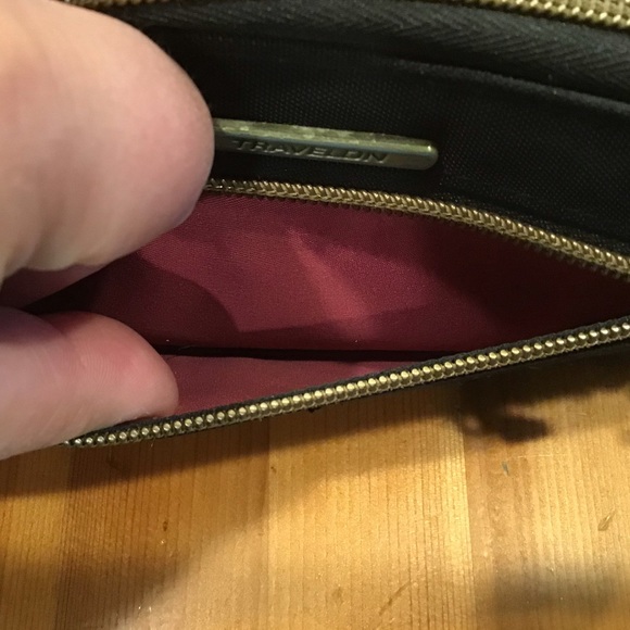 BLACK TRAVELON WALLET RFID FULL ZIPPER - Picture 10 of 11